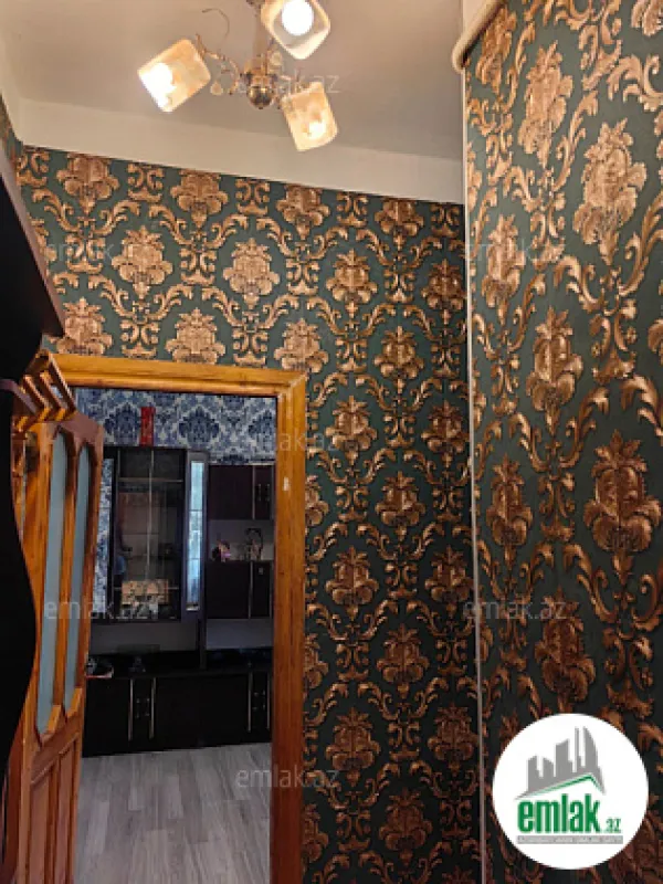 Satılır 1 otaqlı köhnə tikili 35 m²