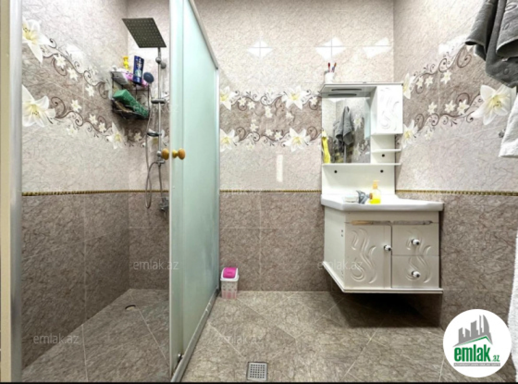 Satılır 3 otaqlı yeni tikili 105 m²