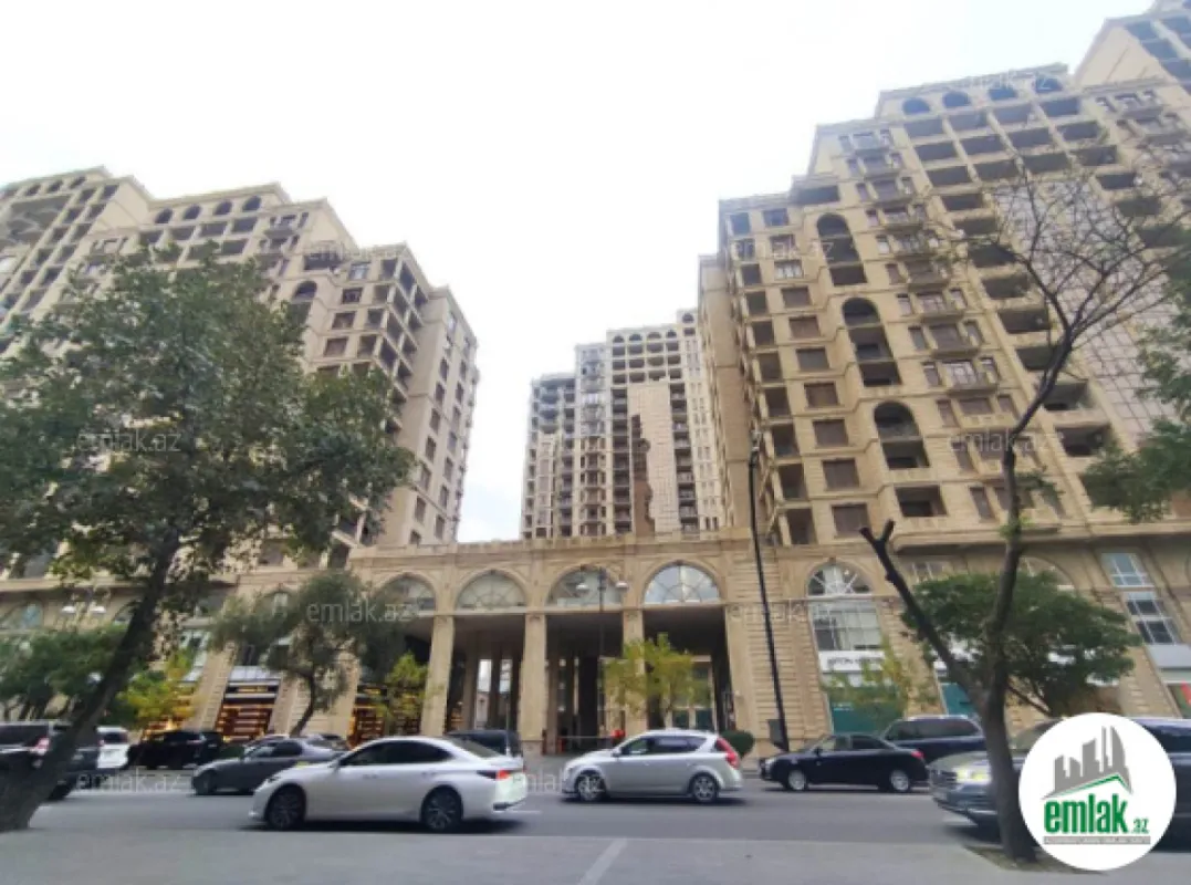 Satılır 3 otaqlı yeni tikili 202 m²