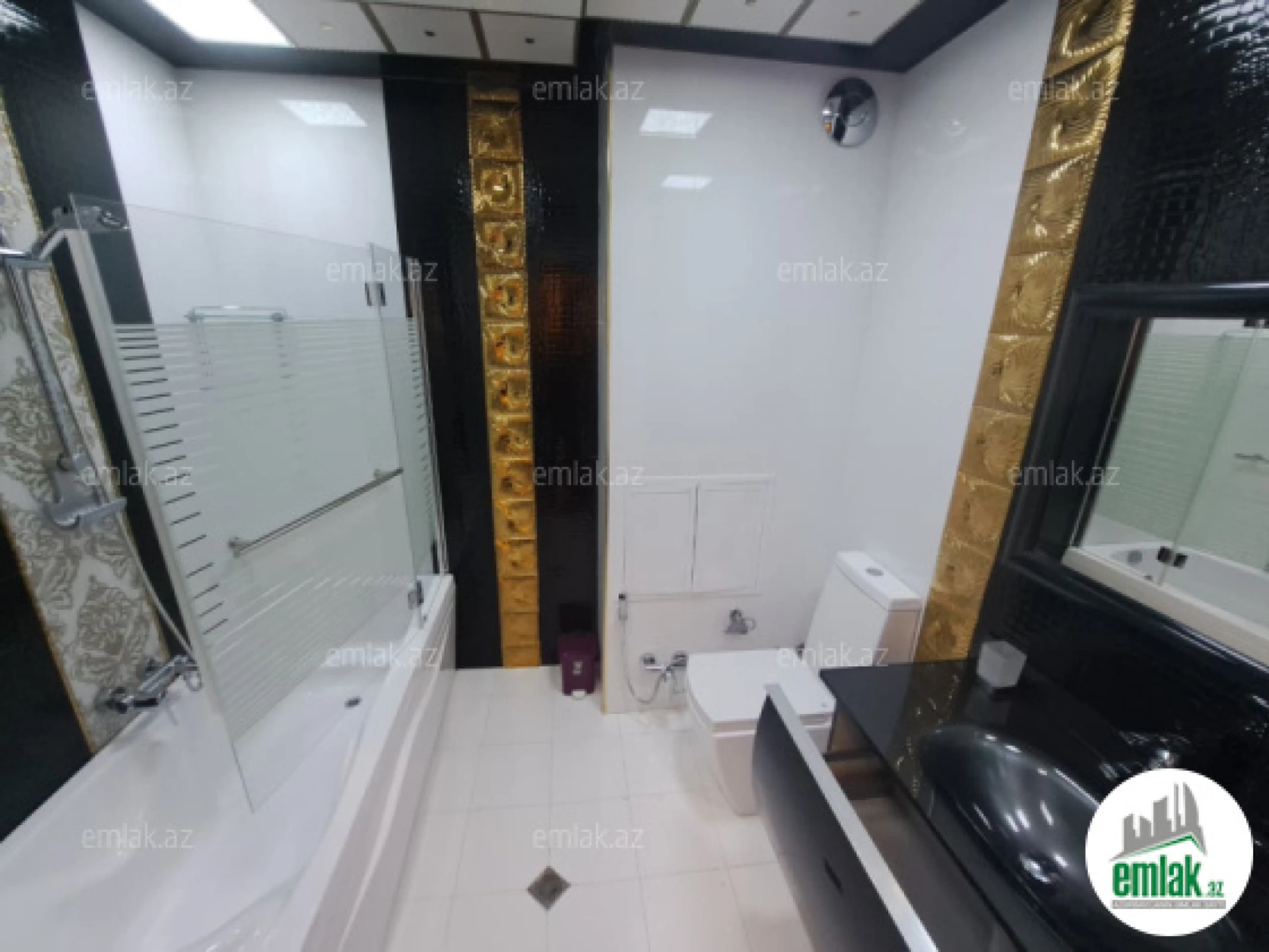 Satılır 3 otaqlı yeni tikili 202 m²