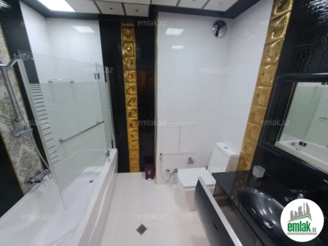 Satılır 3 otaqlı yeni tikili 202 m²