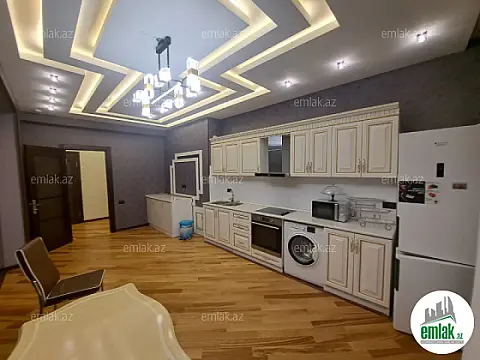 Satılır 3 otaqlı yeni tikili 202 m²