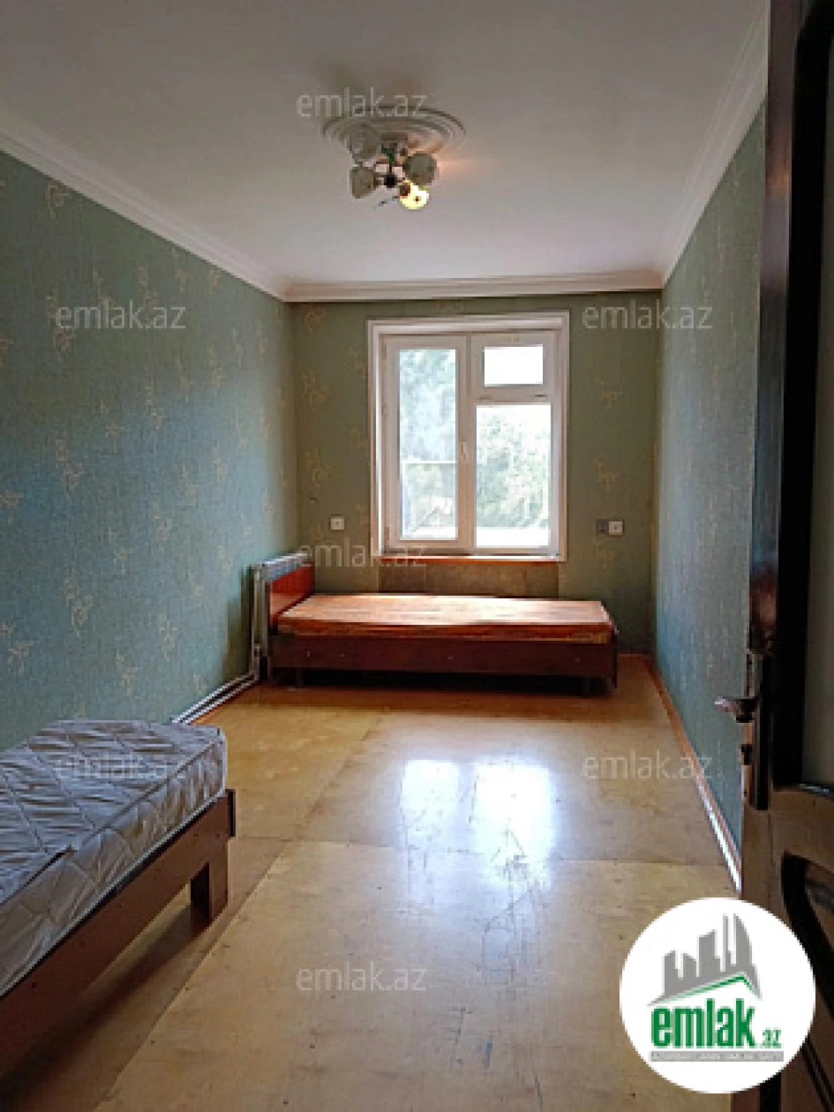 Satılır 3 otaqlı köhnə tikili 50 m²