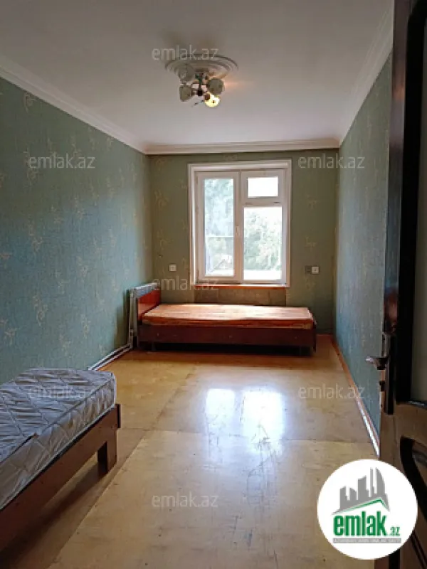 Satılır 3 otaqlı köhnə tikili 50 m²