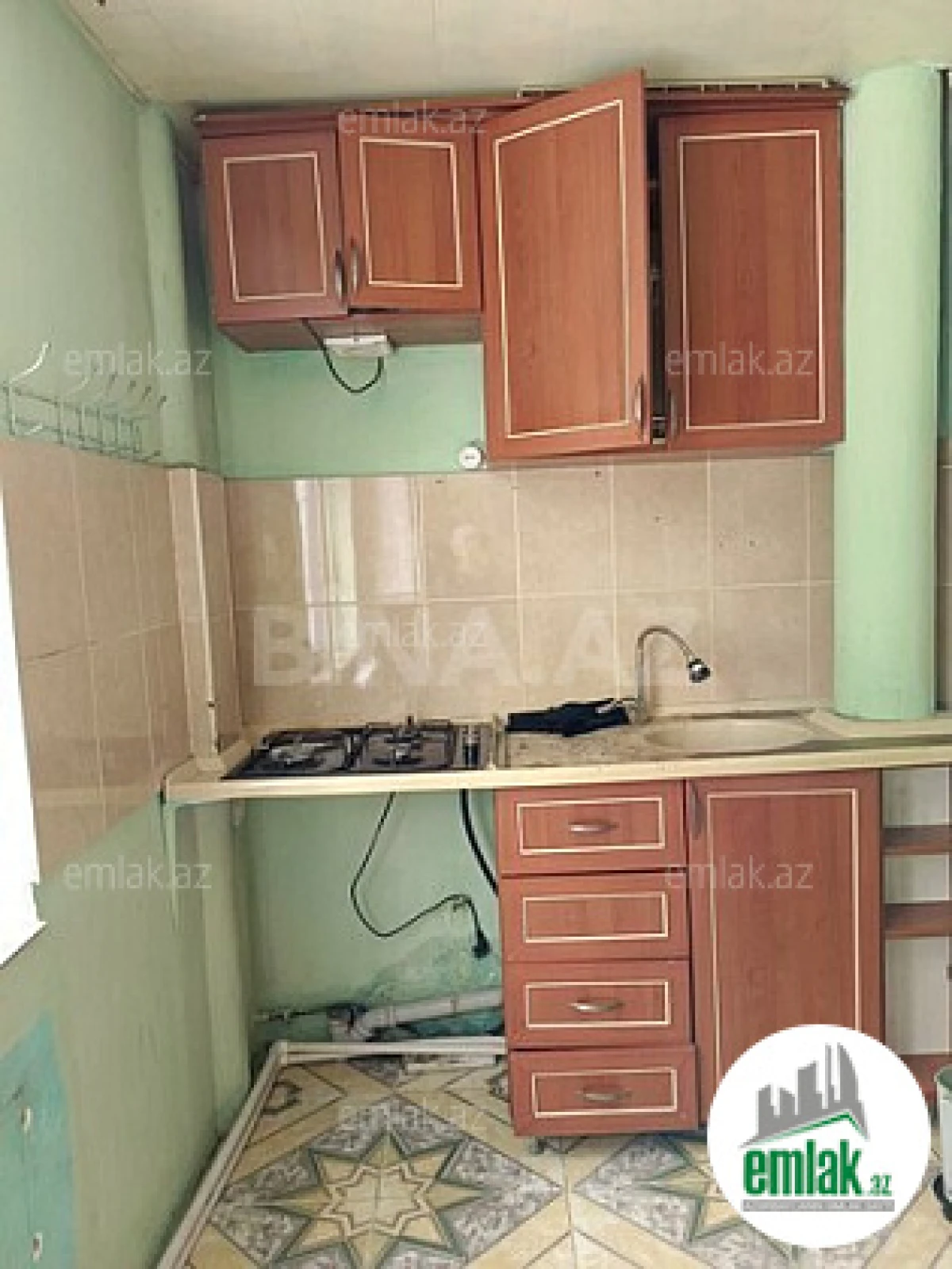 Satılır 3 otaqlı köhnə tikili 50 m²