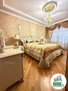 Satılır 4 otaqlı yeni tikili 250 m²