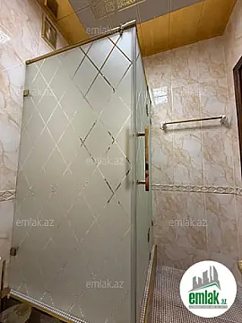 Satılır 4 otaqlı yeni tikili 250 m²