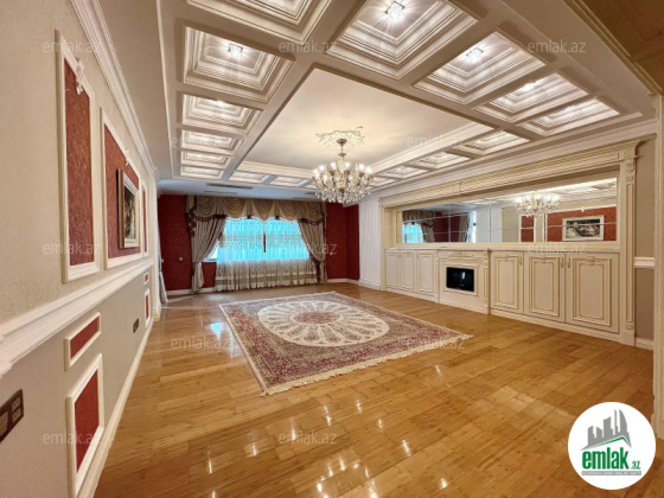 Satılır 4 otaqlı yeni tikili 240 m²