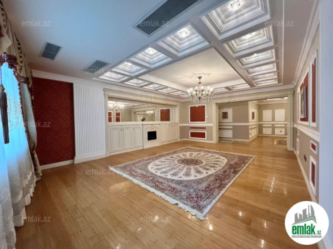 Satılır 4 otaqlı yeni tikili 240 m²