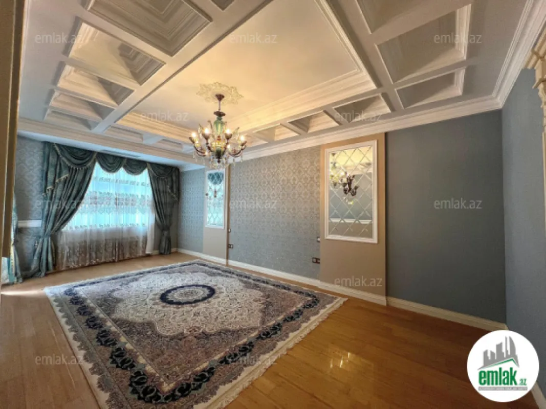 Satılır 4 otaqlı yeni tikili 240 m²