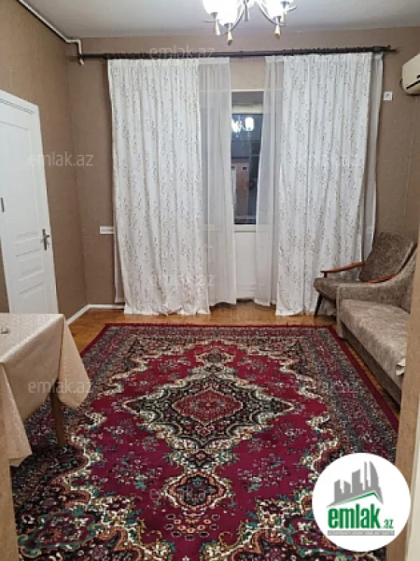 Satılır 2 otaqlı köhnə tikili 65 m²