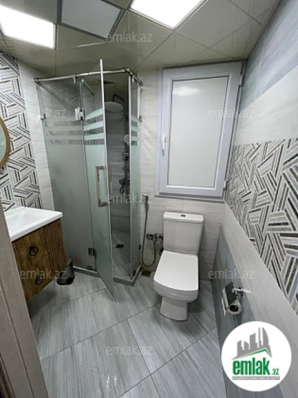 Satılır 2 otaqlı köhnə tikili 60 m²