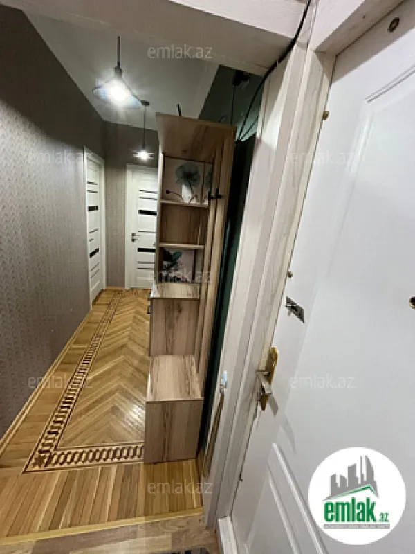 Satılır 2 otaqlı köhnə tikili 60 m²