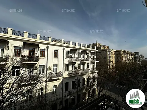 Satılır 2 otaqlı köhnə tikili 55 m² — Bakı, İçərişəhər 2 otaq 55.00 m²