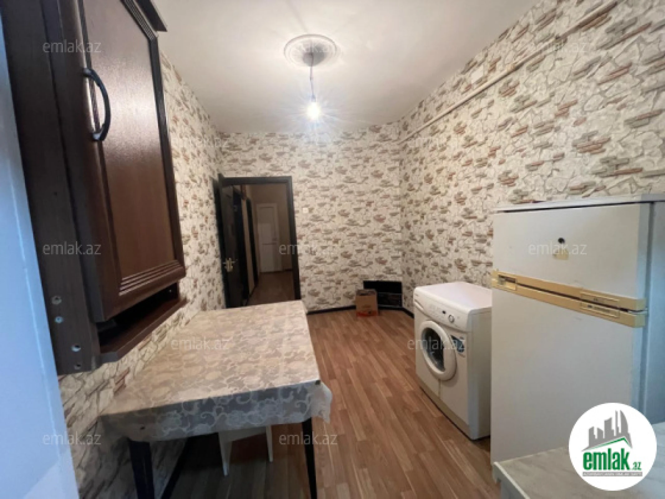 Satılır 3 otaqlı köhnə tikili 65 m²