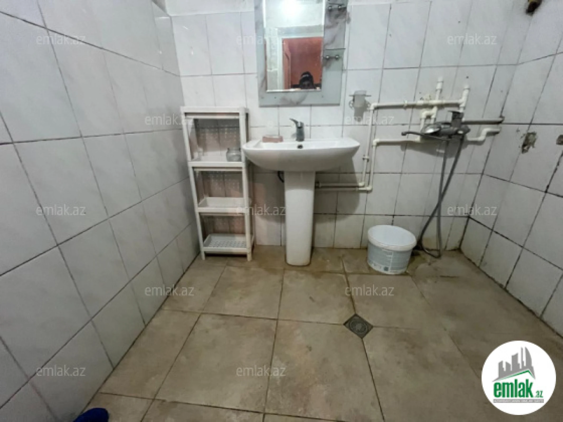 Satılır 3 otaqlı köhnə tikili 65 m²