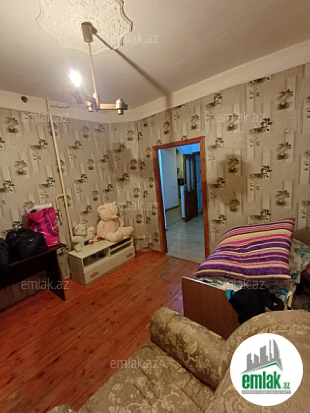 Satılır 3 otaqlı köhnə tikili 85 m²