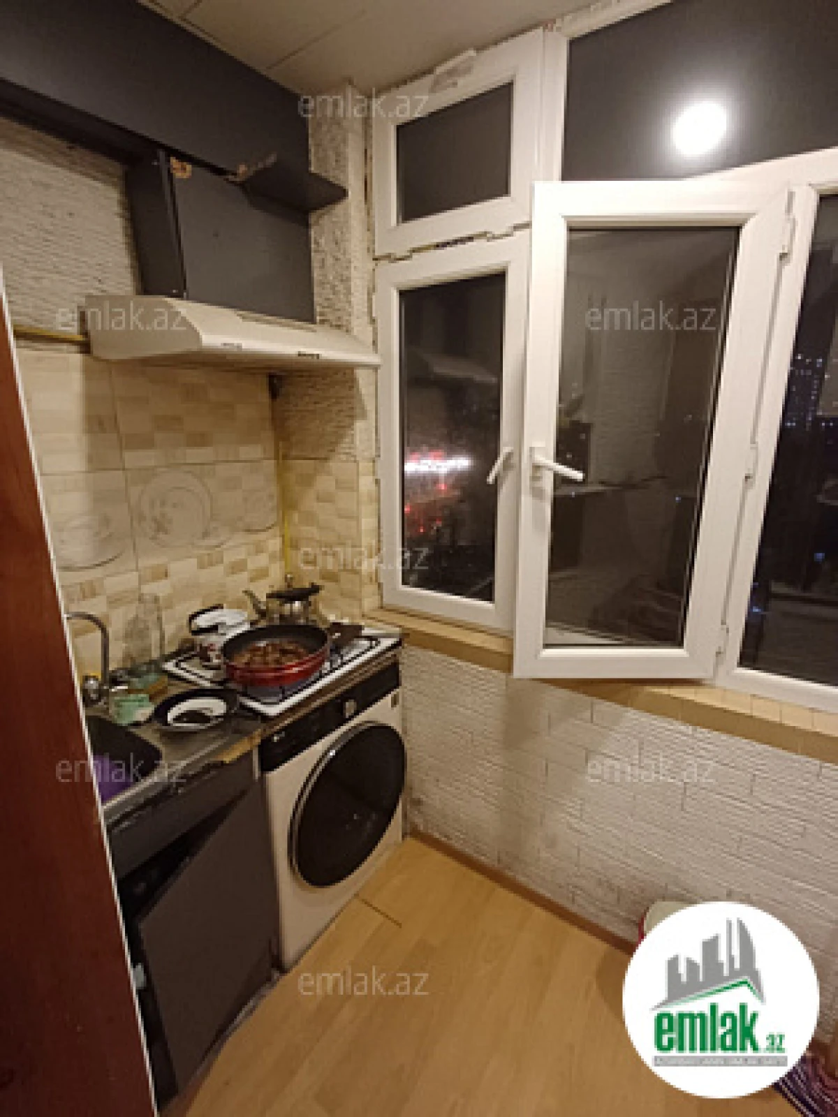 Satılır 3 otaqlı köhnə tikili 85 m²