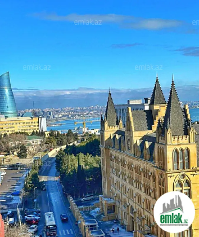 Satılır 3 otaqlı yeni tikili 85 m²