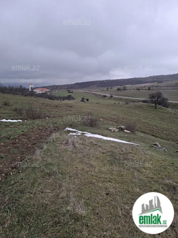 Satılır torpaq sahəsi 80 m²