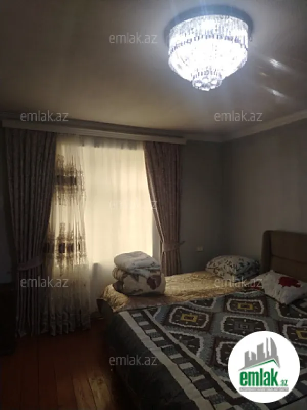 Satılır 3 otaqlı həyət evi 130 m²
