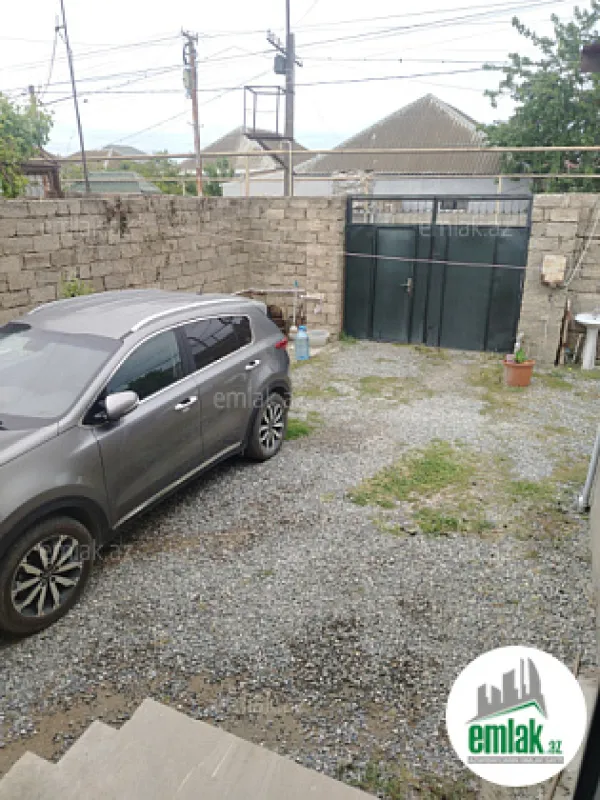 Satılır 3 otaqlı həyət evi 130 m²