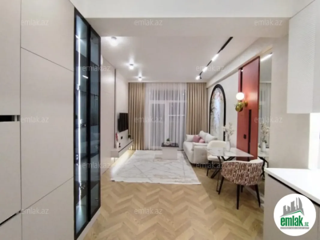 Satılır 3 otaqlı yeni tikili 70 m²