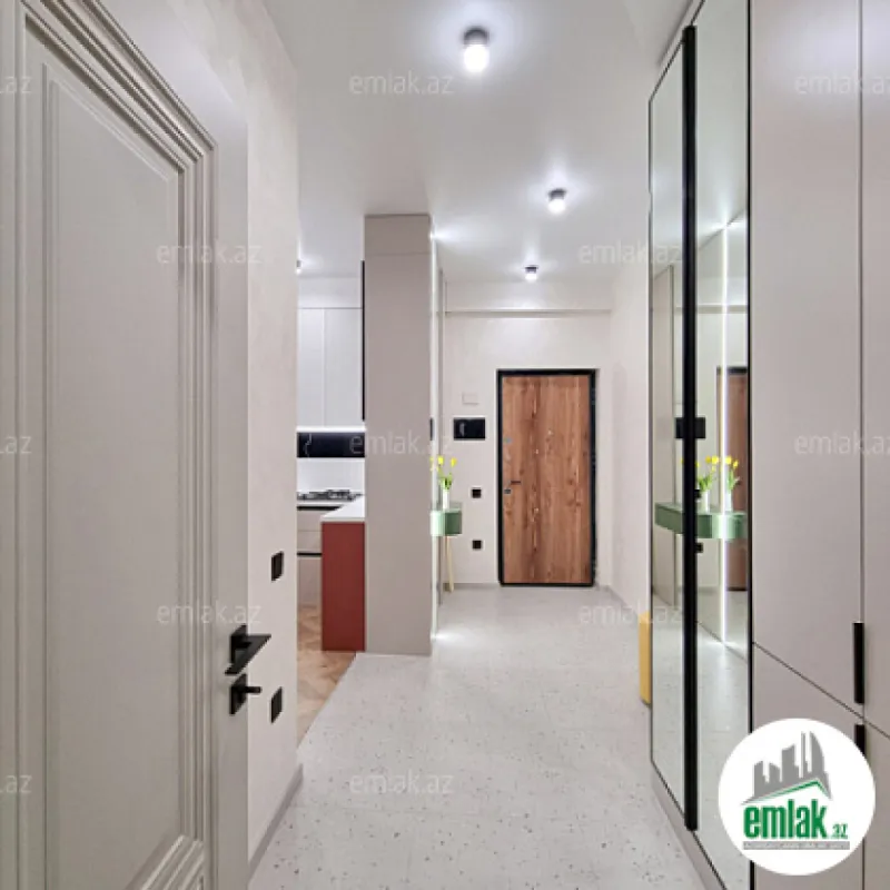 Satılır 3 otaqlı yeni tikili 70 m²