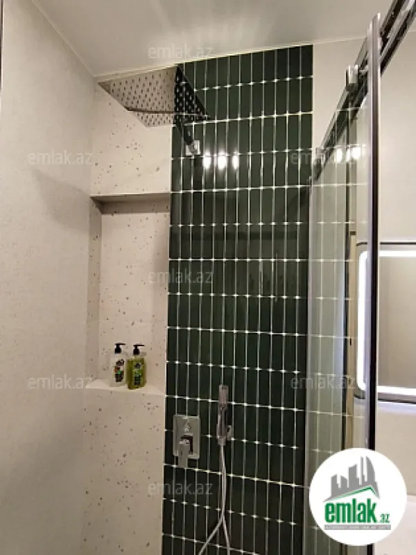 Satılır 3 otaqlı yeni tikili 70 m²