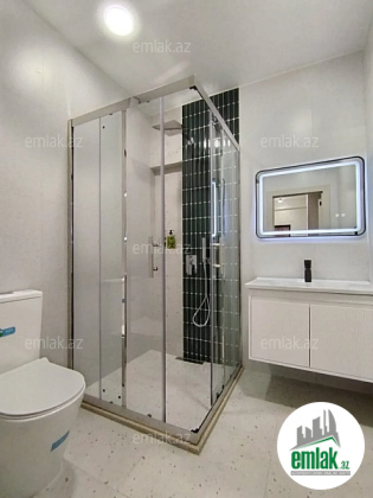 Satılır 3 otaqlı yeni tikili 70 m²