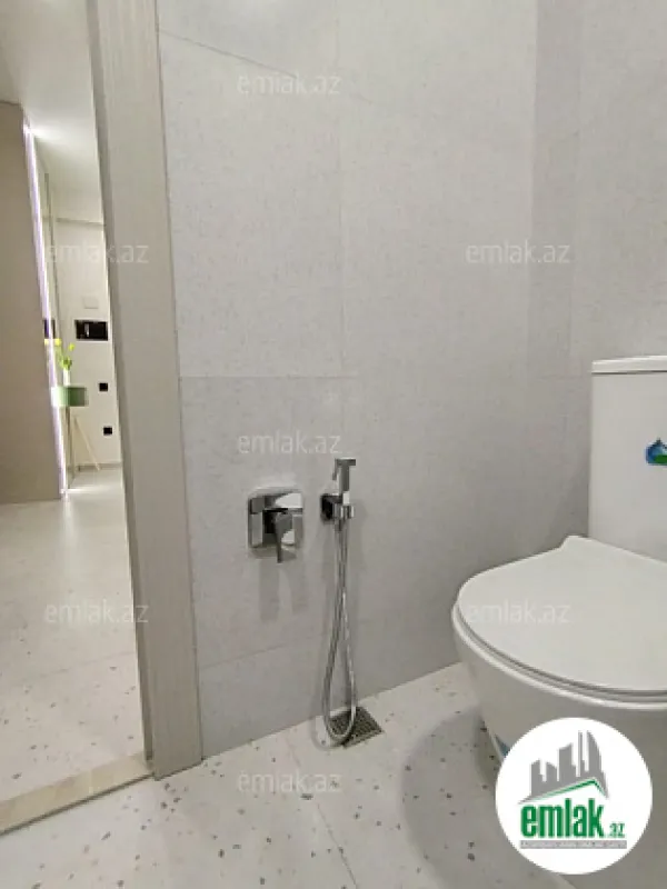 Satılır 3 otaqlı yeni tikili 70 m²