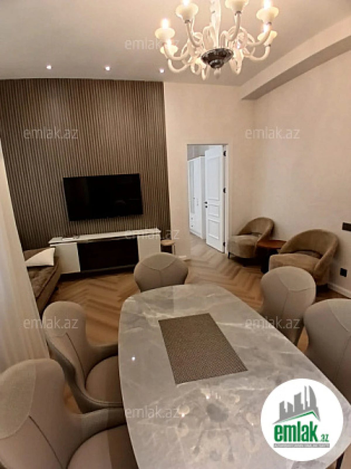 Satılır 3 otaqlı yeni tikili 75 m²