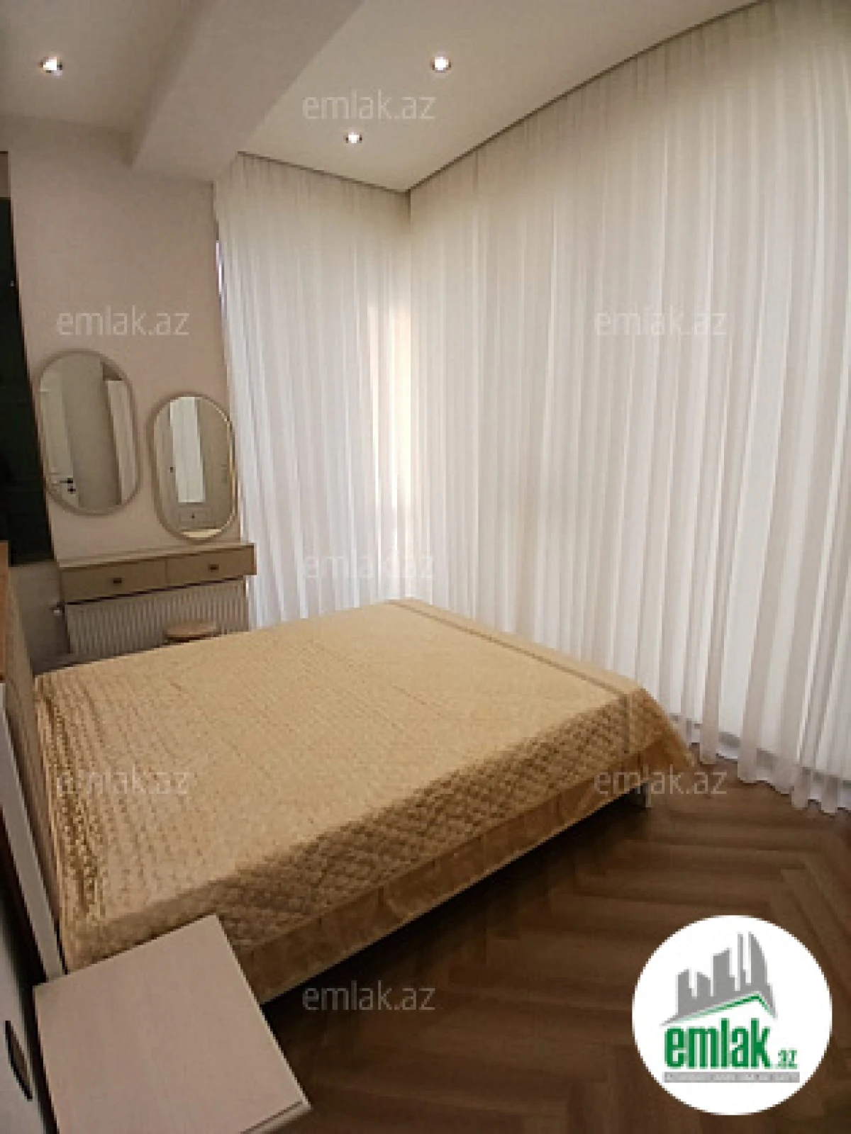 Satılır 3 otaqlı yeni tikili 75 m²