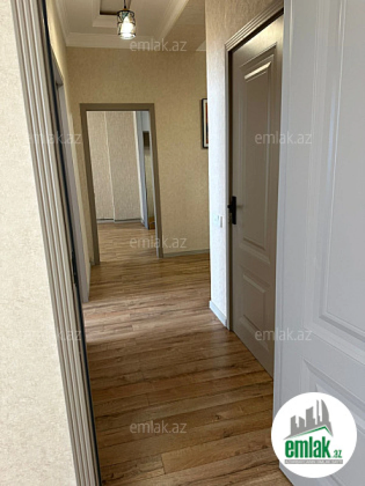 Satılır 3 otaqlı yeni tikili 85 m²