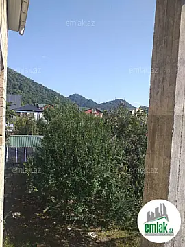 Satılır 7 otaqlı həyət evi 260 m²