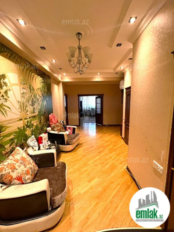 Satılır 2 otaqlı yeni tikili 110 m²