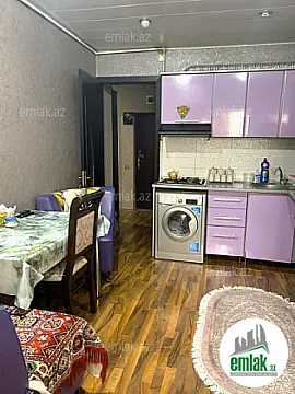 Satılır 2 otaqlı köhnə tikili 65 m²