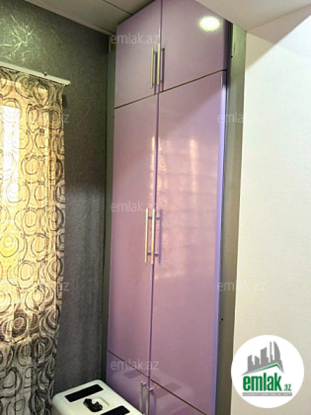 Satılır 2 otaqlı köhnə tikili 65 m²