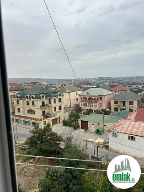 Satılır 2 otaqlı köhnə tikili 65 m²