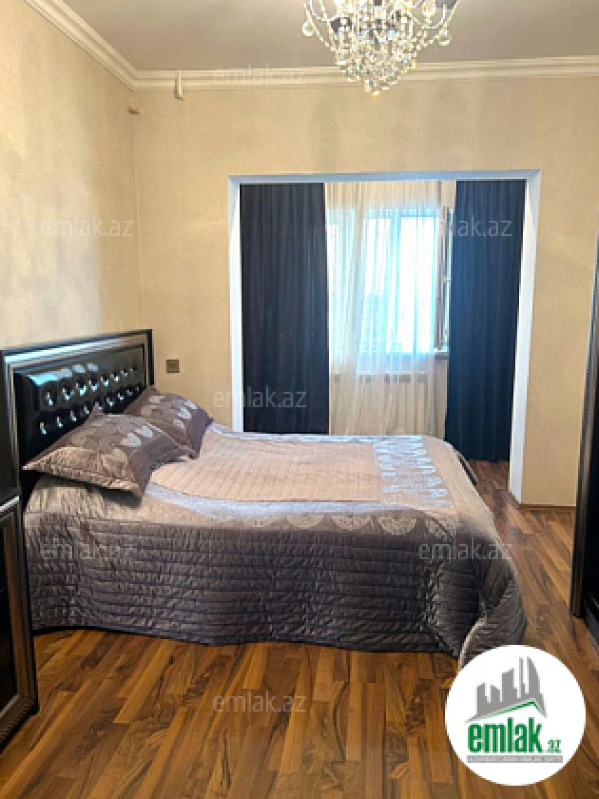 Satılır 2 otaqlı köhnə tikili 65 m²