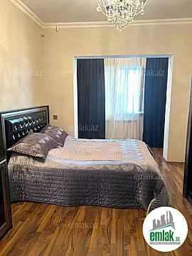 Satılır 2 otaqlı köhnə tikili 65 m²