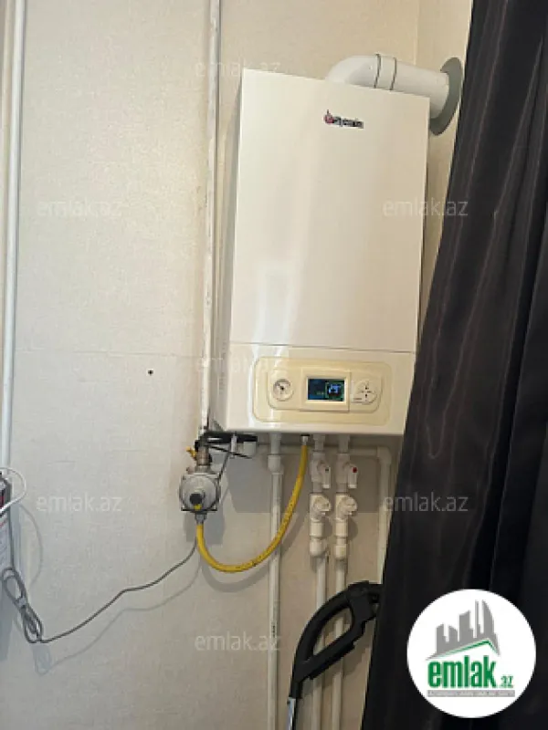 Satılır 2 otaqlı köhnə tikili 65 m²