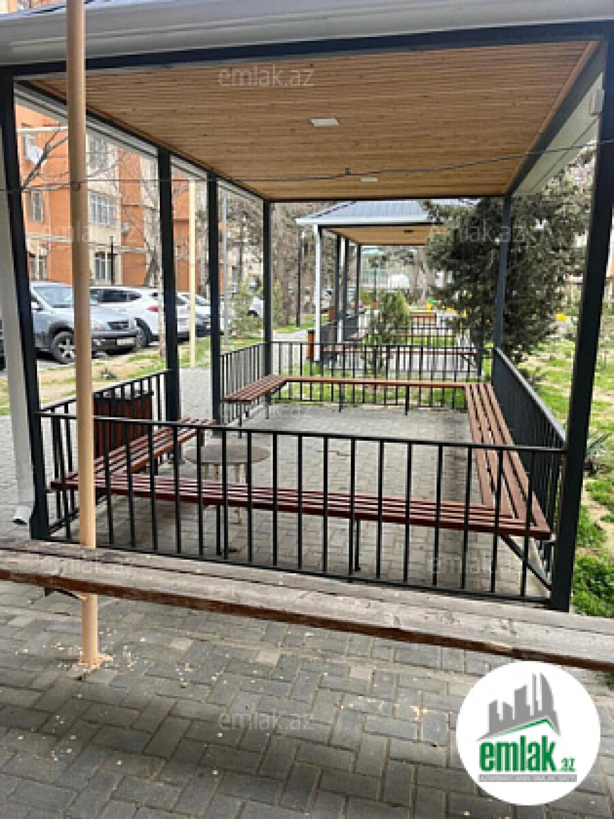 Satılır 2 otaqlı köhnə tikili 50 m²