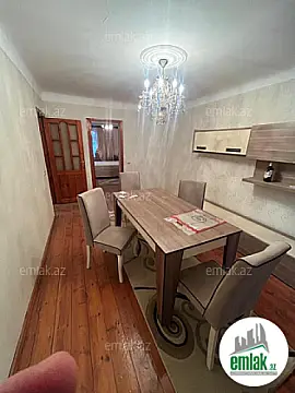 Satılır 2 otaqlı köhnə tikili 50 m²