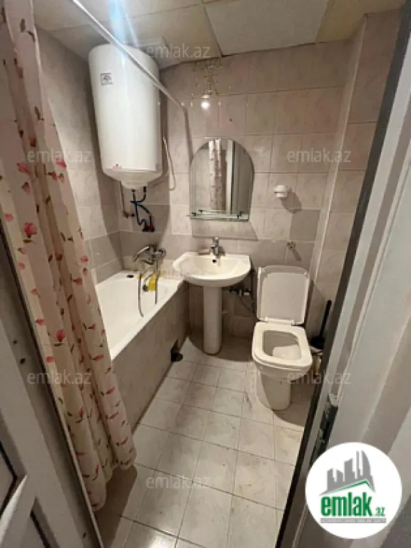 Satılır 2 otaqlı köhnə tikili 50 m²