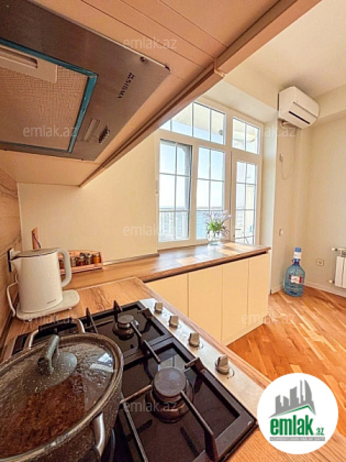 Satılır 2 otaqlı yeni tikili 103 m²