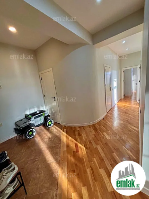 Satılır 2 otaqlı yeni tikili 103 m²