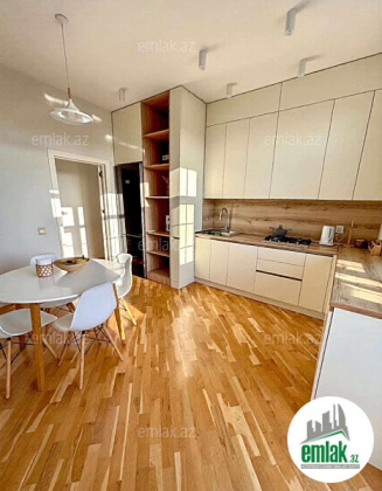 Satılır 2 otaqlı yeni tikili 103 m²
