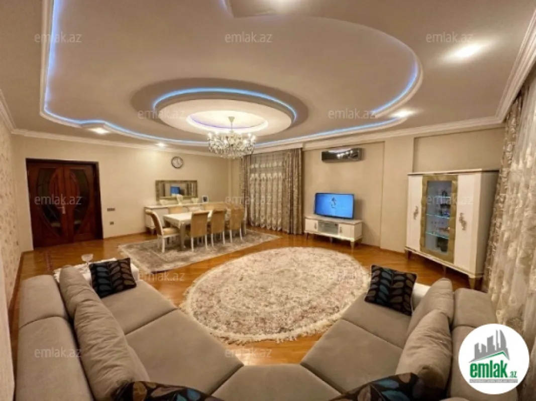 Satılır 3 otaqlı yeni tikili 160 m²