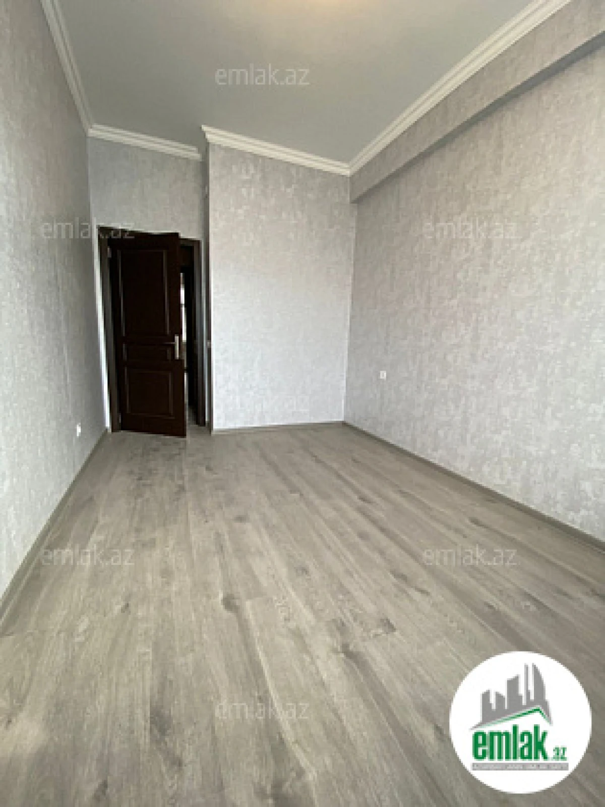 Satılır 3 otaqlı yeni tikili 73 m²